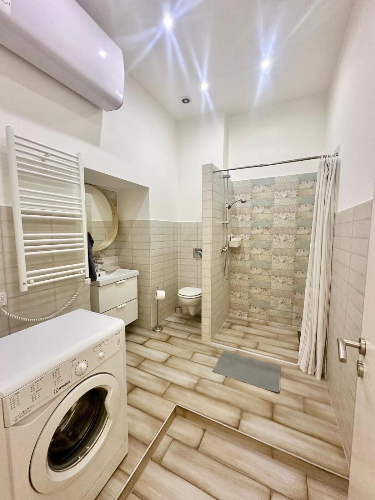Home R474 #Freeparking بودابست المظهر الخارجي الصورة